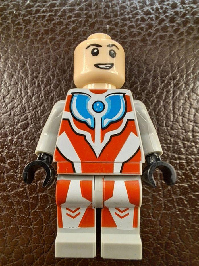 Figurine Lego compatible Ultraman - photo numéro 8