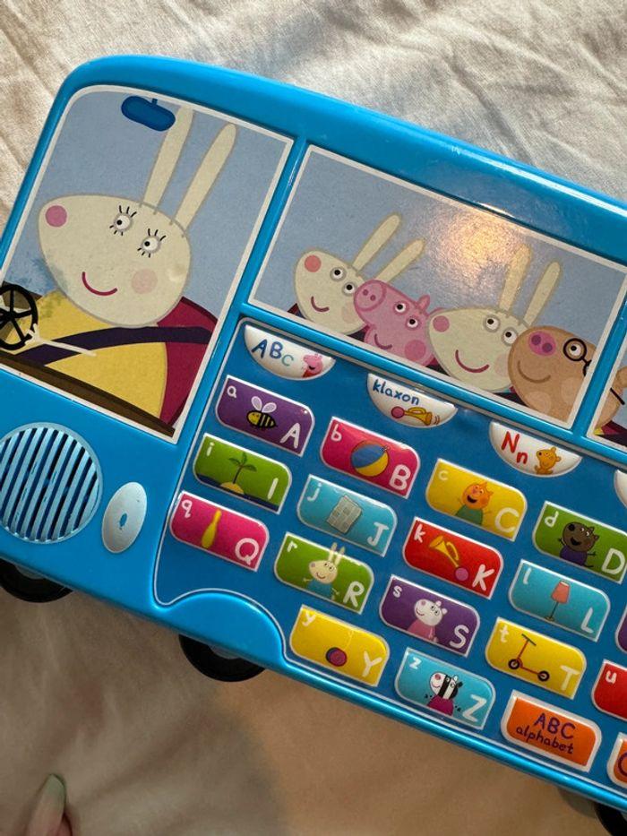 Jeu interactif le bus alphabet peppa pig - photo numéro 4