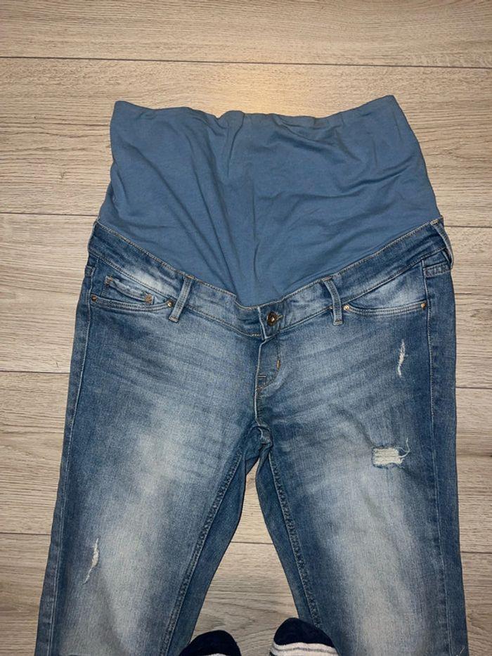 Jeans troués grossesse H&M - photo numéro 2