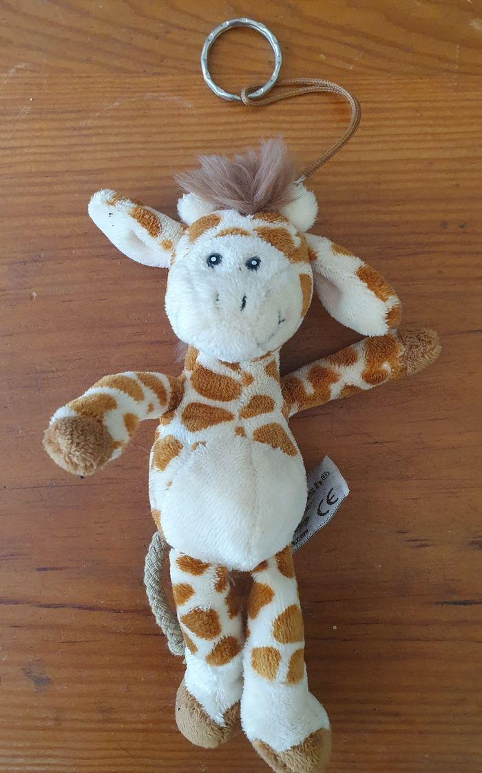 Porte-clés peluche girafe - photo numéro 1