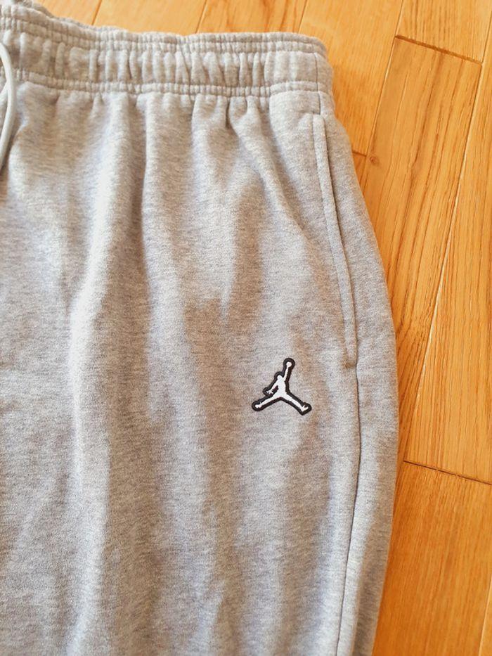 Pantalon de Survêtement  "Nike Jordan" pour femme neuf avec étiquette taille XL. - photo numéro 4