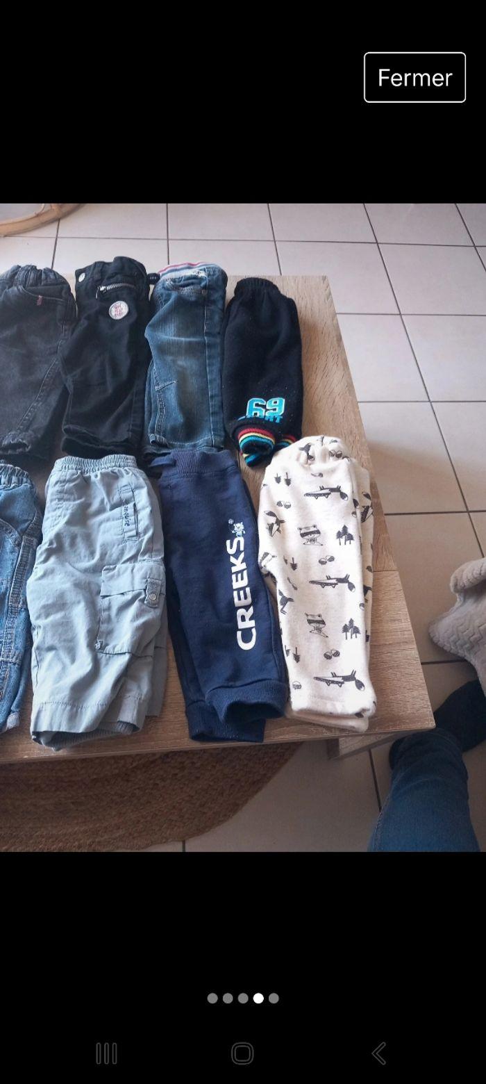 Lot 12 pantalons 6 mois jeans et joggings - photo numéro 4