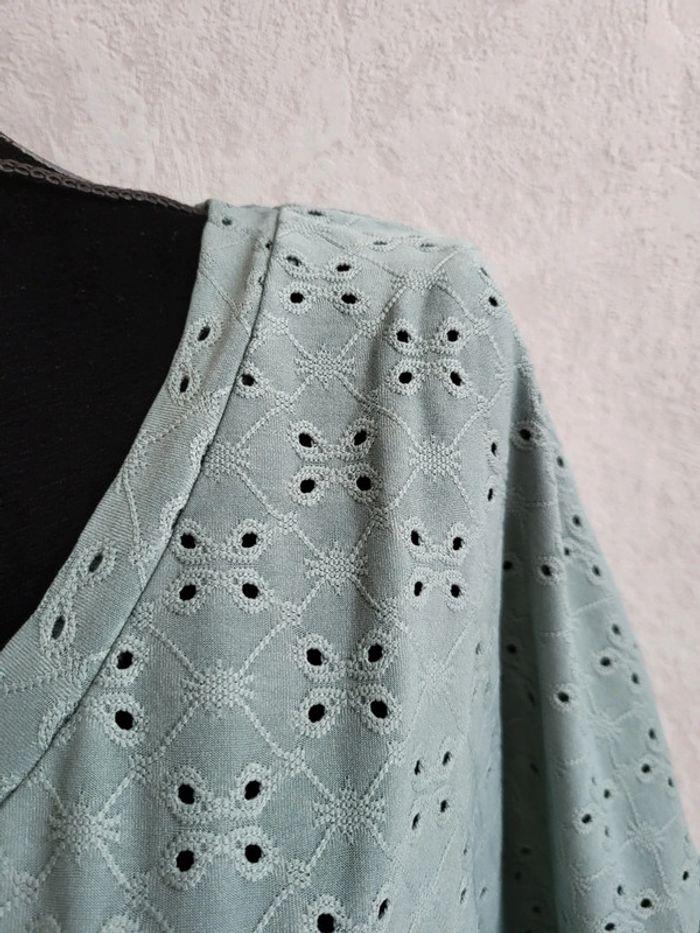 Blouse broderie vert taille 52 - photo numéro 3