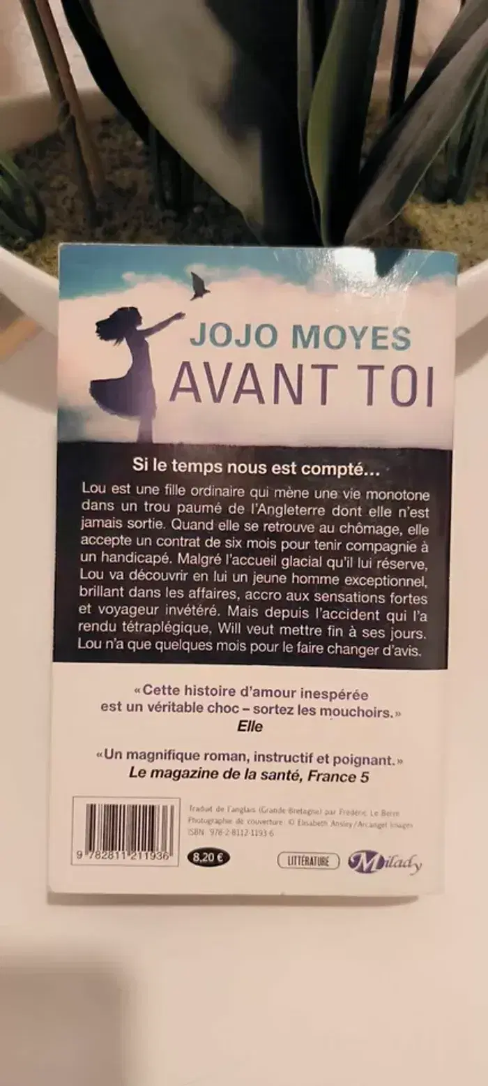 livre Avant Toi - Moyes Jojo en tres bon etat - photo numéro 2