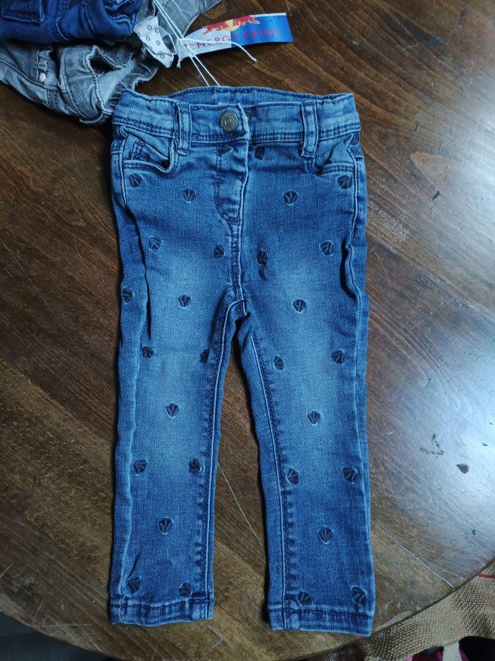 Lot de 3 jeans fille 12 mois - photo numéro 3