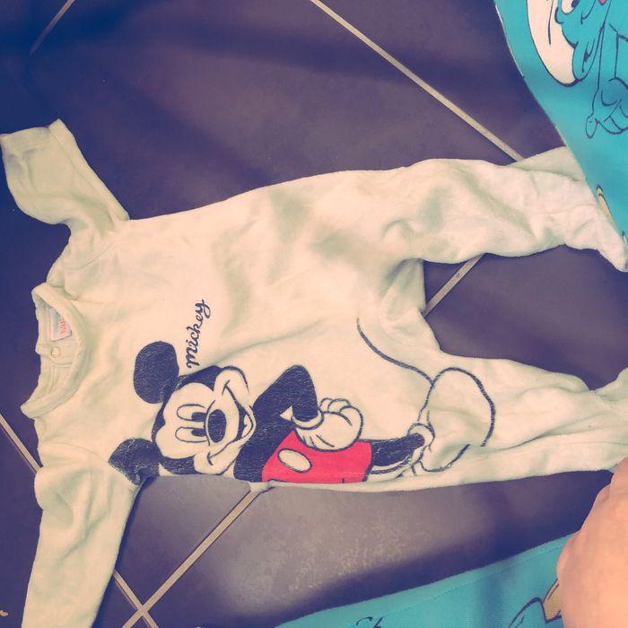 Vend pyjama Disney bébé taille 3 mois