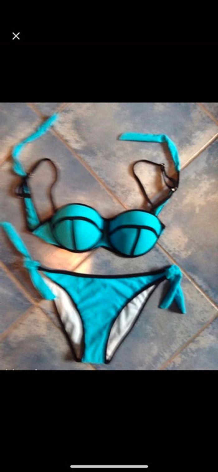 Maillot de bain neuf taille 42