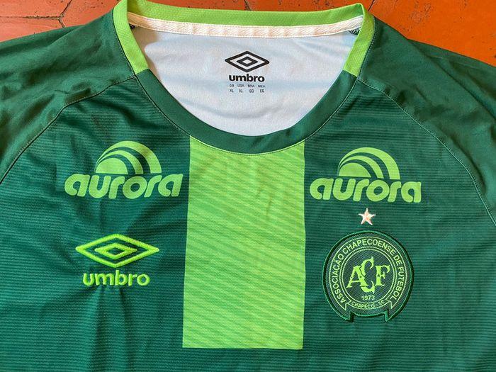 Maillot Football officiel - ACF Chapecoense Brazil Taille XL - Umbro 2016 - photo numéro 4