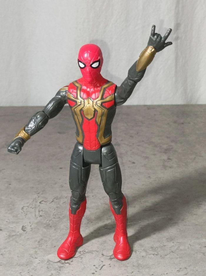 Figurine Spider-man No way home - photo numéro 1