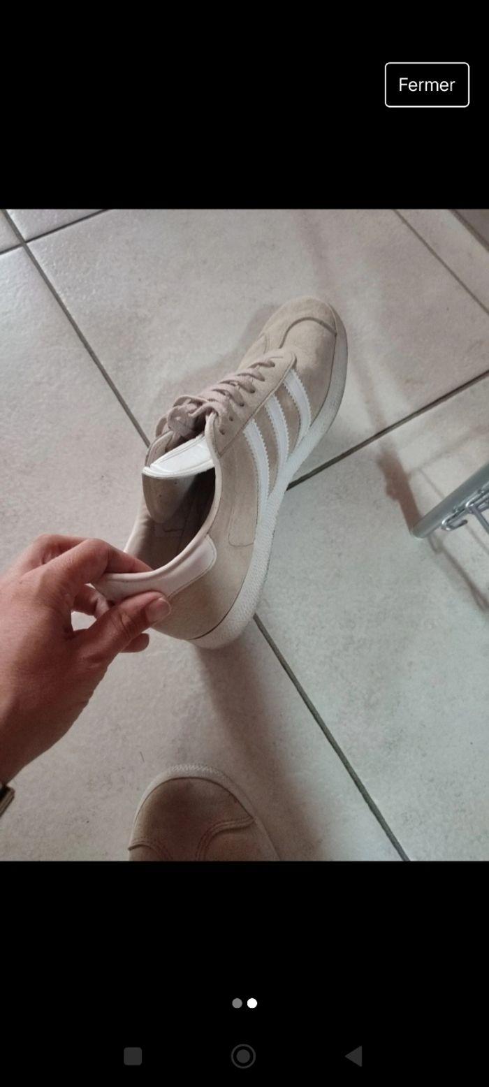 Adidas gazelle beige et blanche T.39 - photo numéro 2