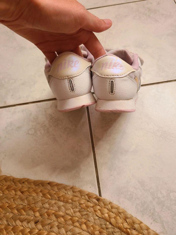 Baskets Nike fille 33 - photo numéro 8