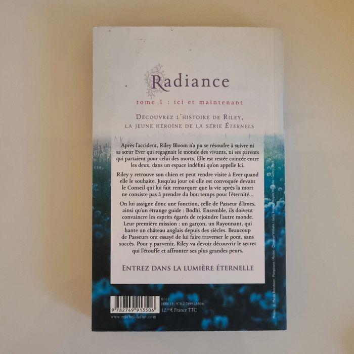 Livre " Radiance " tome 1 ici et maintenant - photo numéro 2