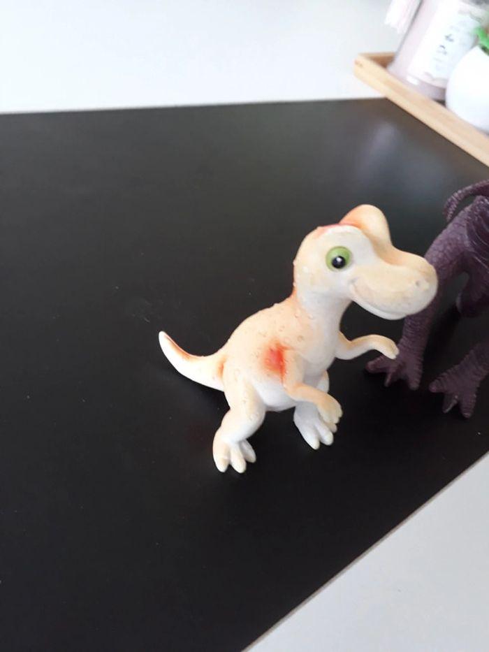 Lot Dinosaures 🌿💝 - photo numéro 3