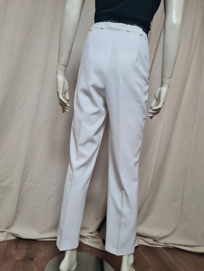 Pantalon droit blanc à pinces - photo numéro 4