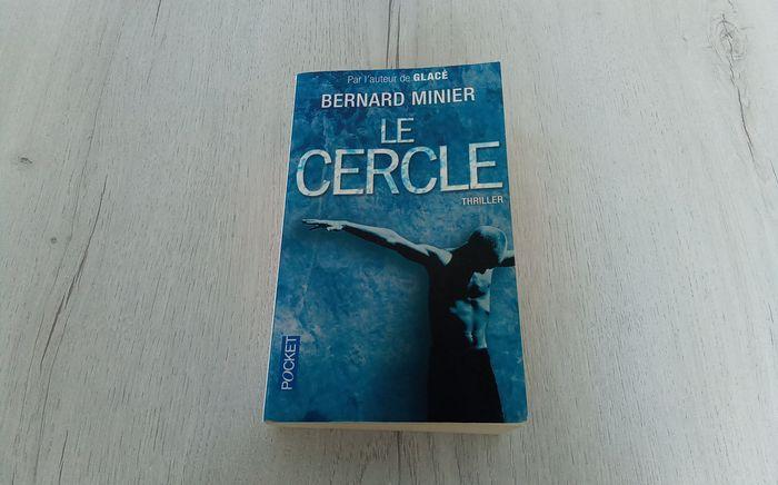 "Le Cercle" Bernard Minier - photo numéro 1