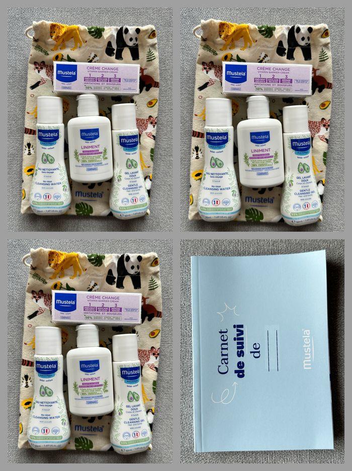 Lot de 3 trousses de soin Mustela - photo numéro 1