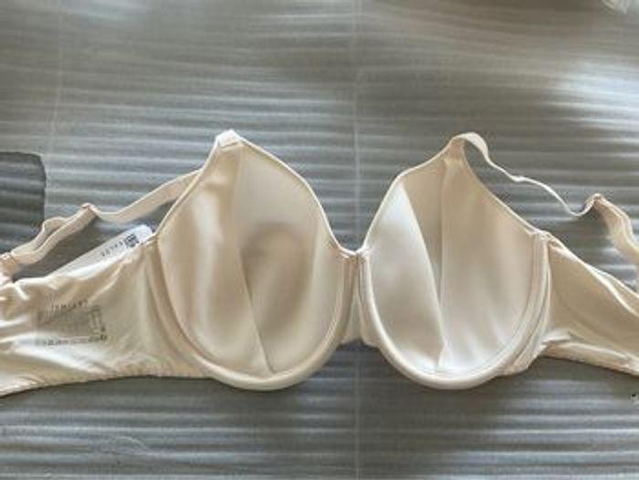 Soutien-gorge écru Femilet neuf - photo numéro 6