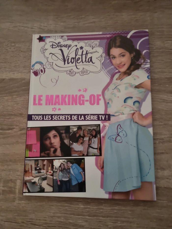 Livre Making-off de la série Violetta - photo numéro 1