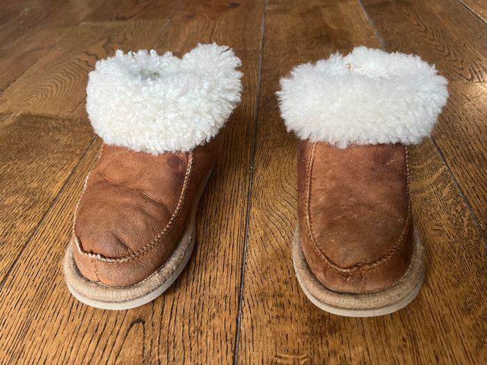 Chaussons enfant en peau de mouton - photo numéro 1