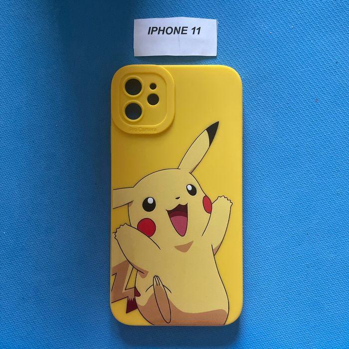 Coque iPhone 11 - Pikachu - photo numéro 1