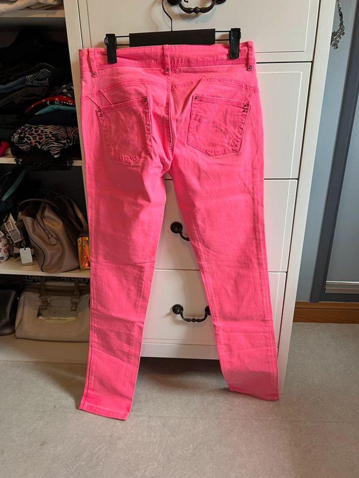 Pantalon rose fluo - photo numéro 2