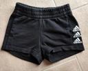 Short Adidas 9/10 ans très bon état