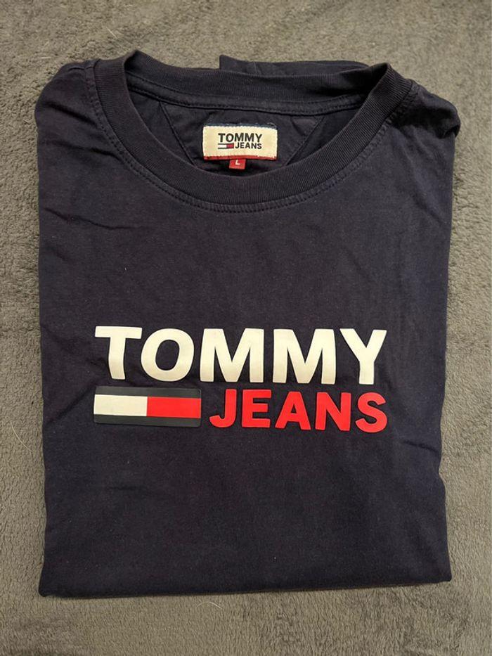 T shirt adulte tommy hilfiger taille L - photo numéro 1