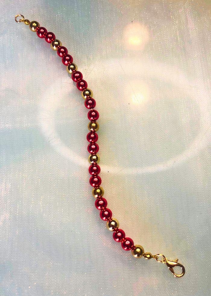 Bracelet avec perles 6mm – Rouge et Doré - photo numéro 3