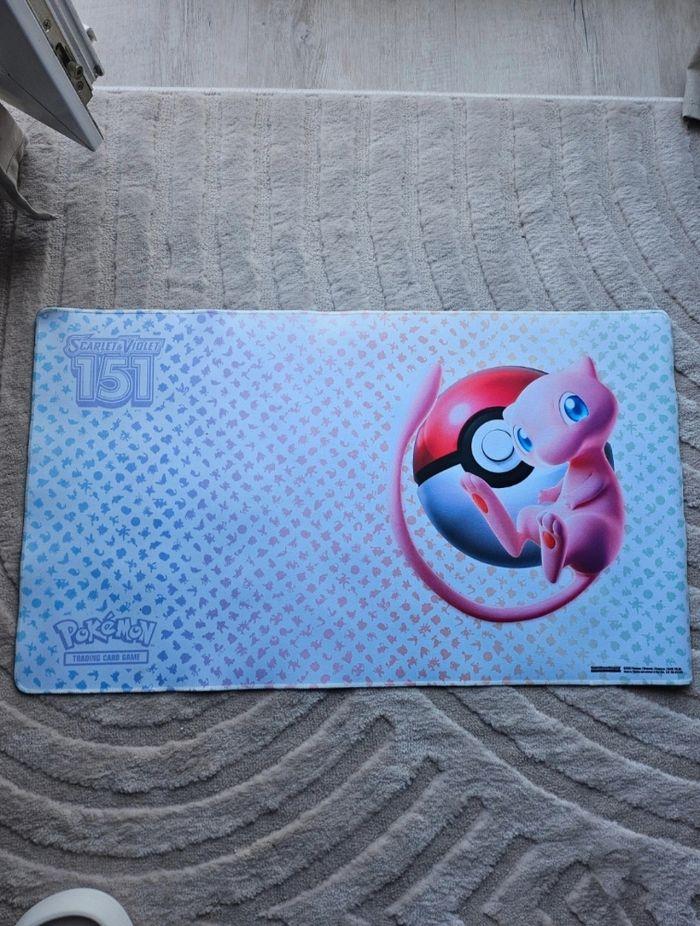 Tapis de jeu pokémon 151 neuf - photo numéro 1