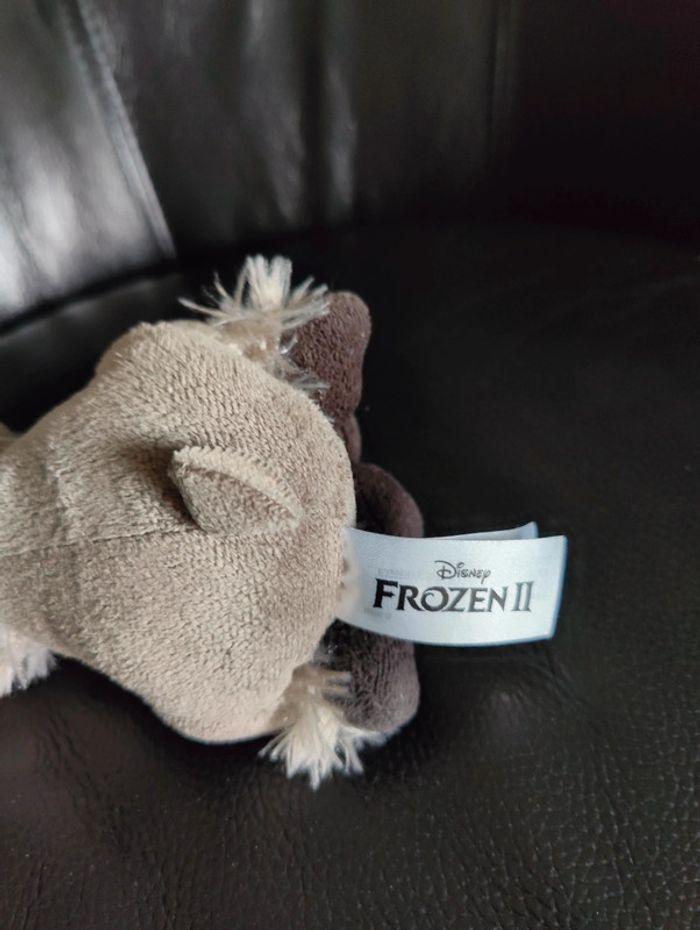 Doudou peluche renne Sven - Reine des neiges Frozen II - photo numéro 3