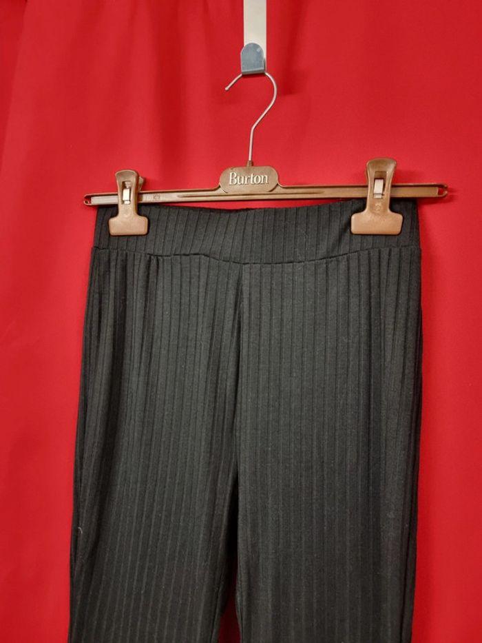 In April 1986 pantalon noir évasé * taille S/M * - photo numéro 2