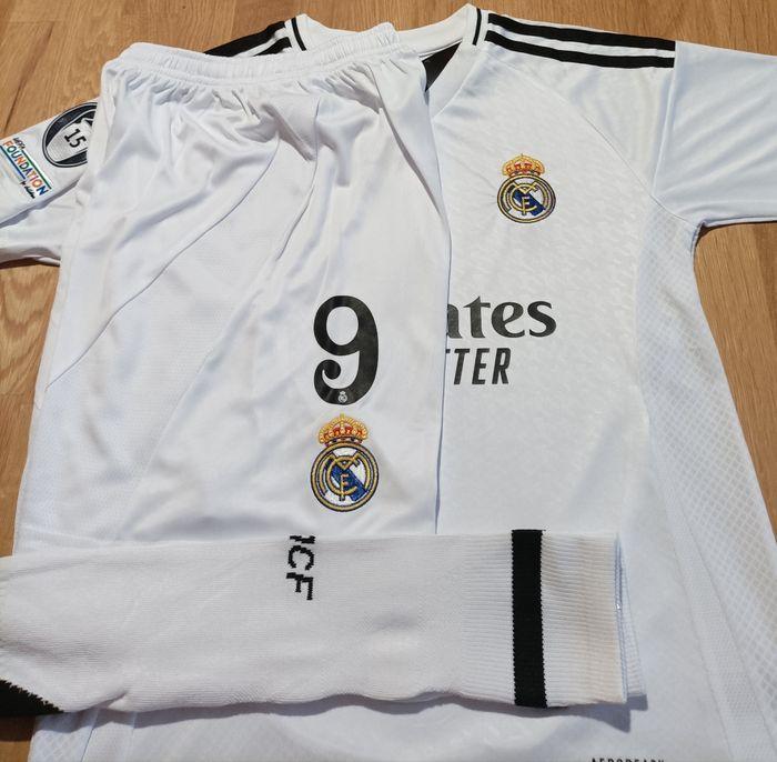 Maillot Mbappe taille 12 ans Real de Madrid domicile 2025 - photo numéro 2