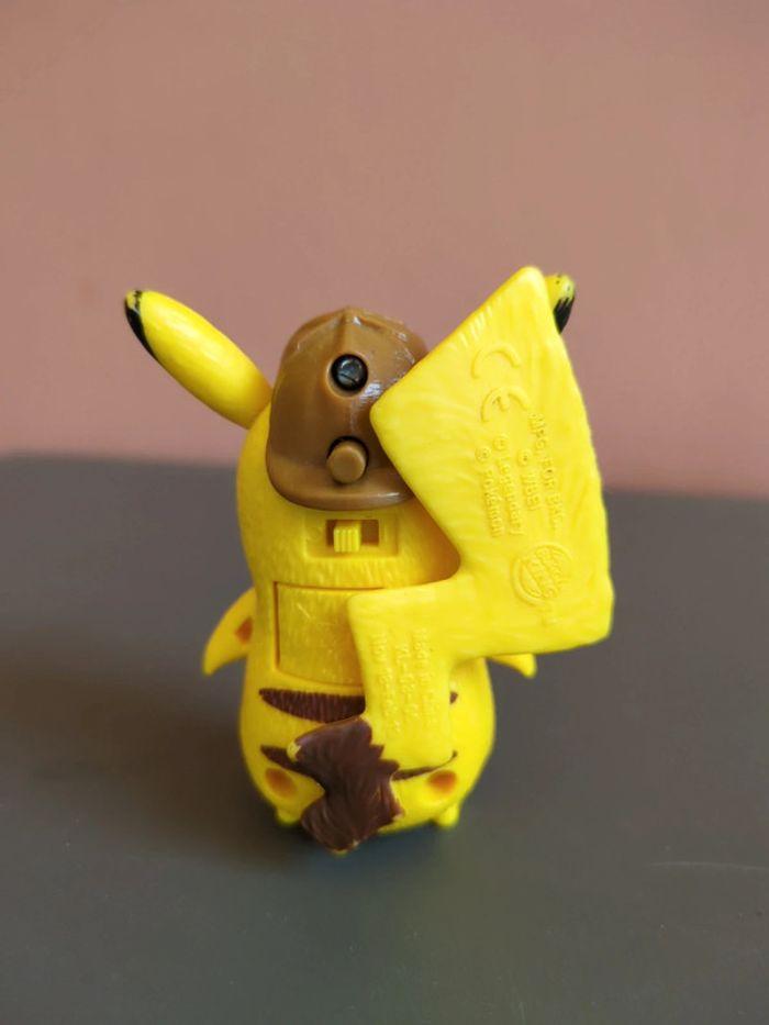 figurine pokemon Pikachu - photo numéro 2