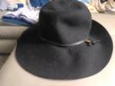 Chapeau feutrine noir