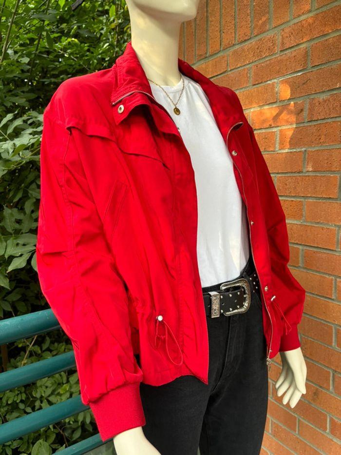 Veste rouge - photo numéro 1