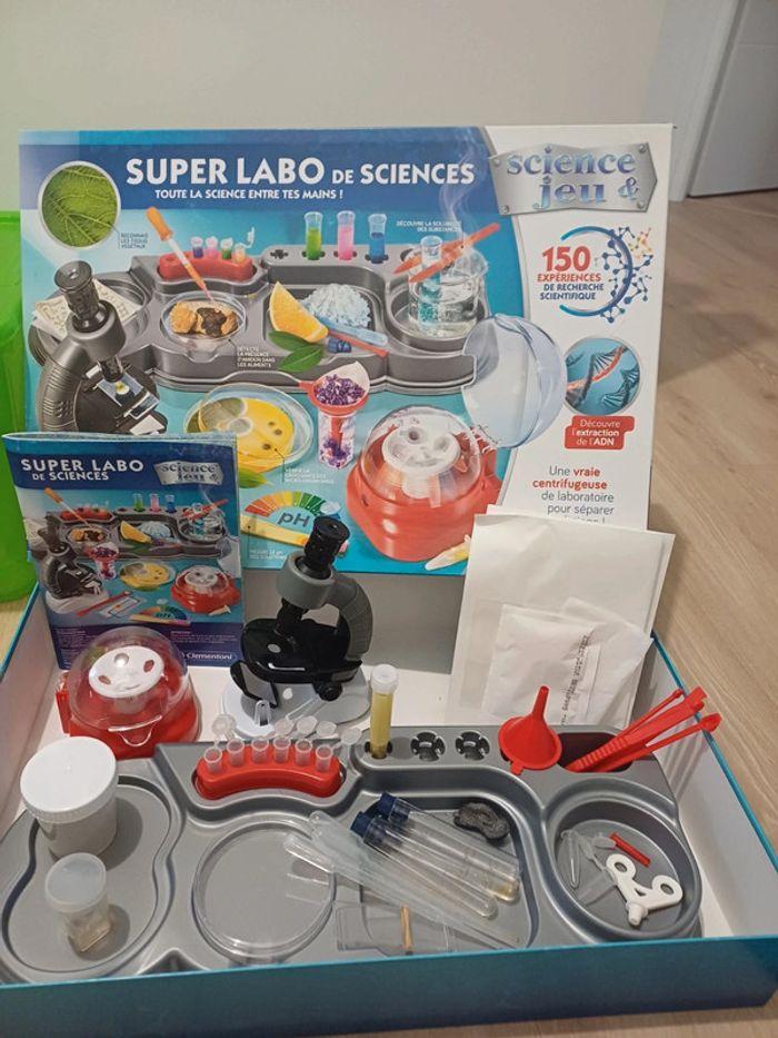 Super labo de sciences - Clementoni - photo numéro 2