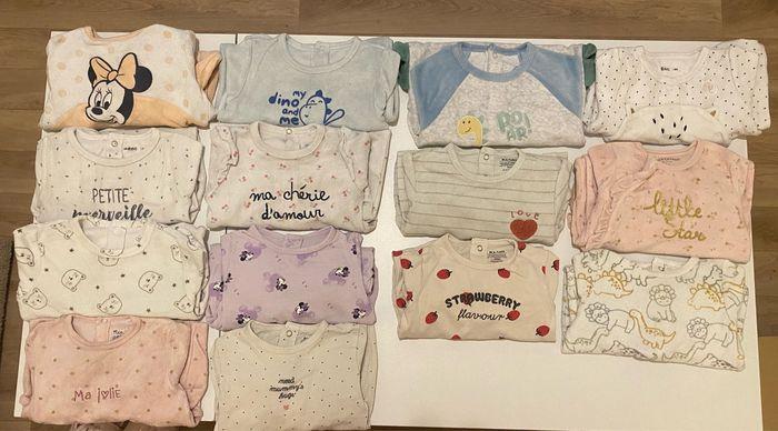 Lot de 21 pyjamas fille 9 mois - photo numéro 2