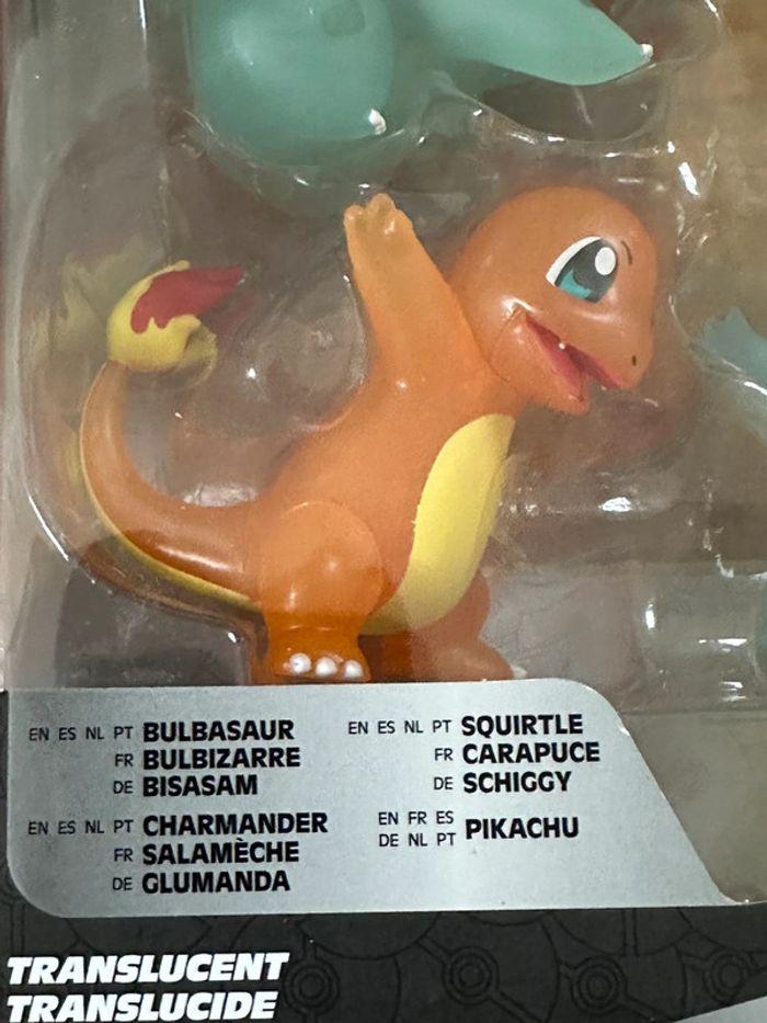 NEUF Coffret lot 4 grandes figurines translucides transparentes Pokémon 7.6cm Battle Select Pikachu - photo numéro 4