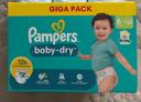 1 paquet de couches Pampers taille 6