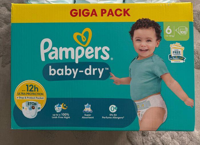 1 paquet de couches Pampers taille 6