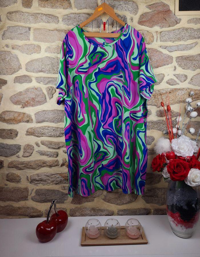 Robe manches courtes multicolore Femme taille 54 marque Boohoo 🍬 - photo numéro 1