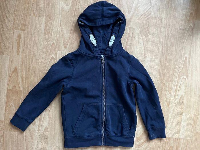 Veste à capuche T 5-6ans - photo numéro 1