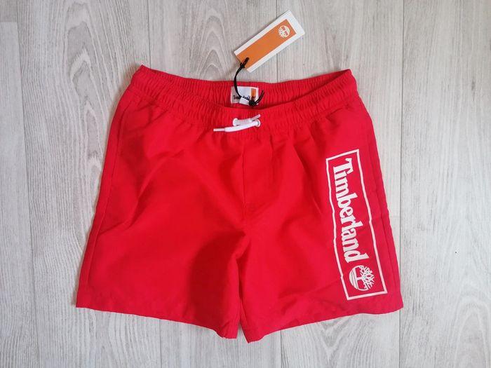 Short de bain Timberland
Couleur rouge
Taille 14 ans
Neuf étiqueté - photo numéro 1