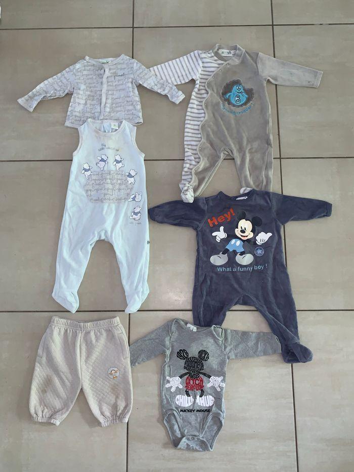 Lot 9 mois pyjamas pantalon et bodie Winnie l’ourson et Mickey Disney - photo numéro 1