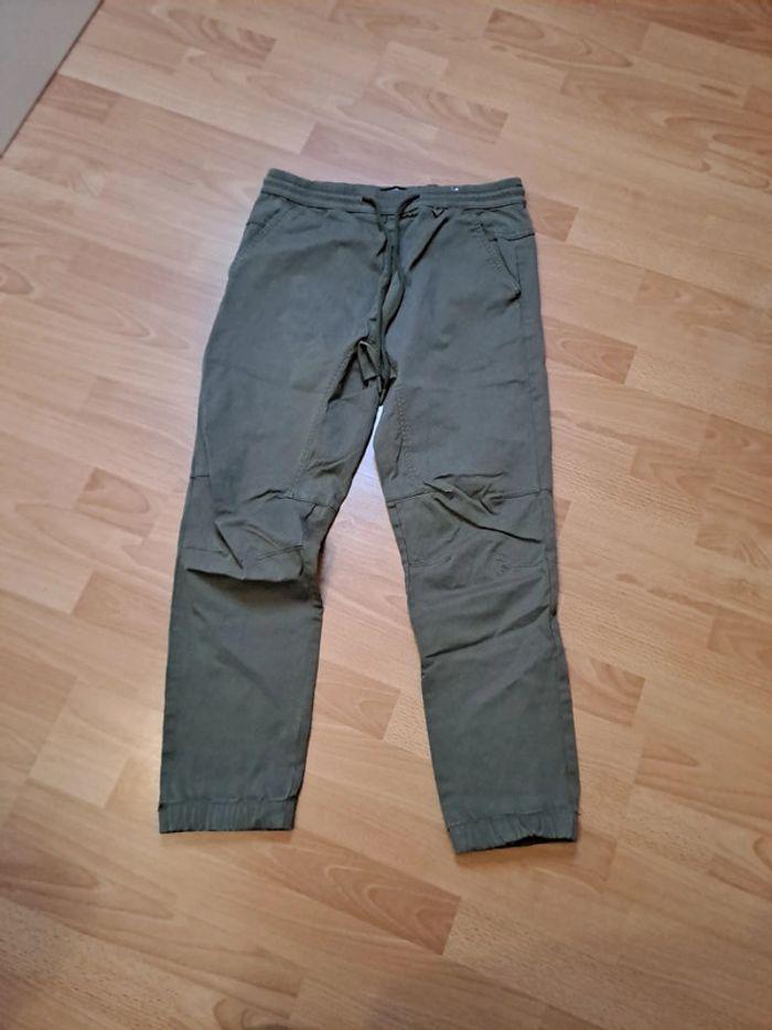 Baggy kaki  Pull&Bear taille M - photo numéro 1