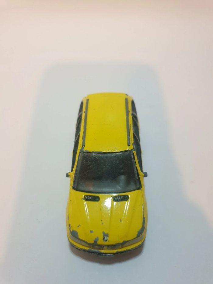 RealToy BMW X5 Jaune - 1/61 - photo numéro 3