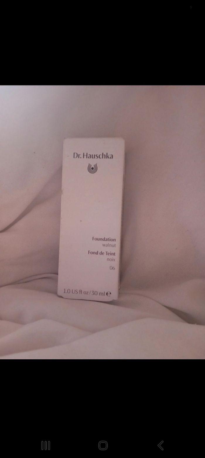 Fond de teint Dr.hauschka noix 06 - photo numéro 1