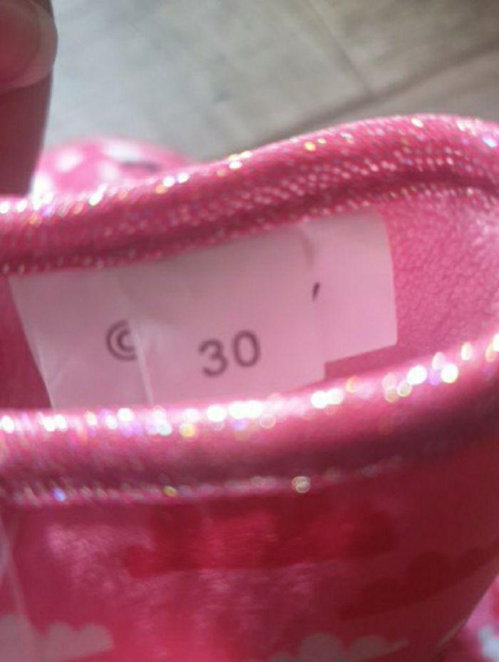 Chaussons Minnie en 30 neuf - photo numéro 3