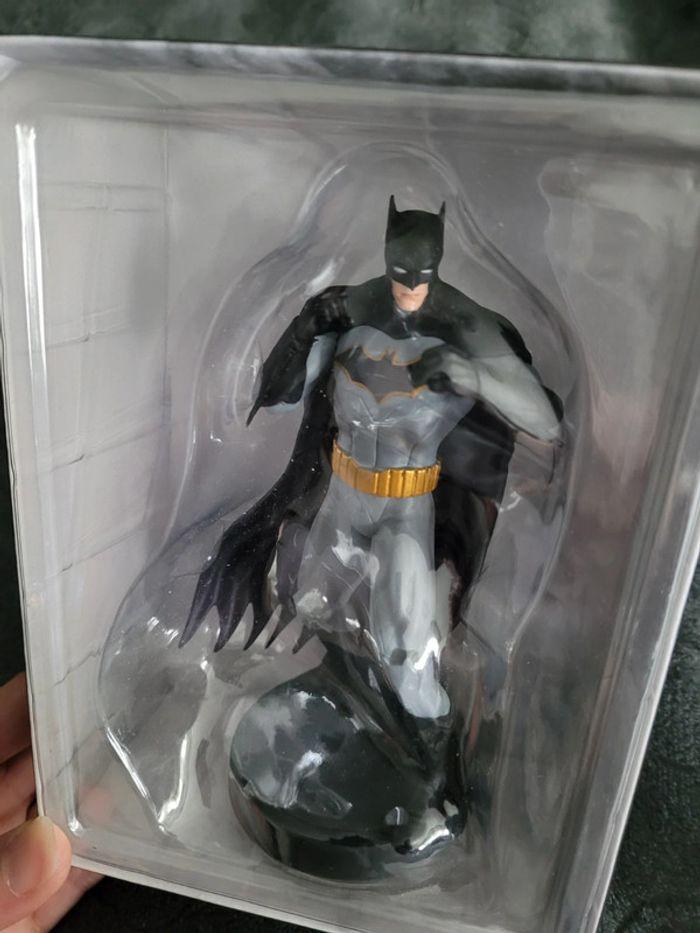 🌻 Figurin bat man dc - photo numéro 1