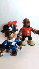 2  figurines  Vintage Keenway jouets  pirate  island